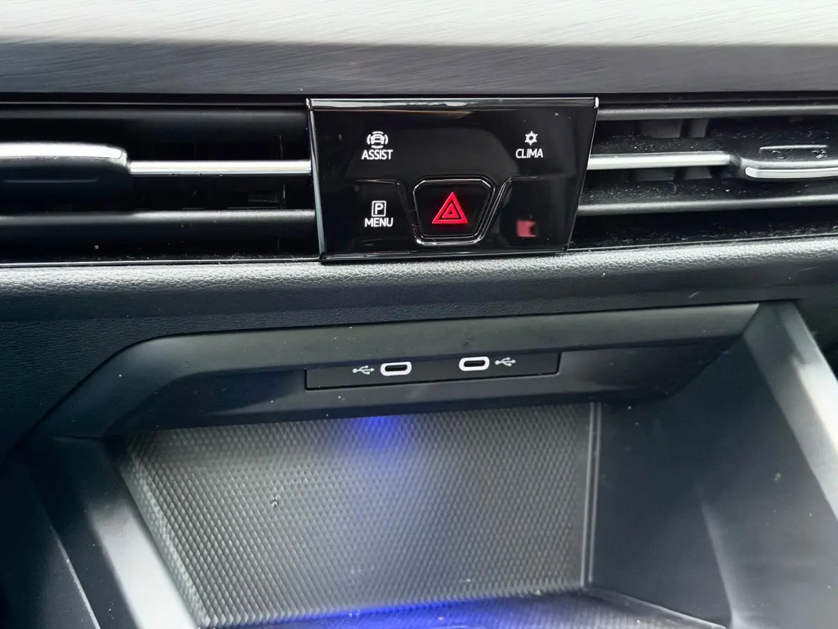 1.5 eTSI R-Line Pano/Memory/HuD
