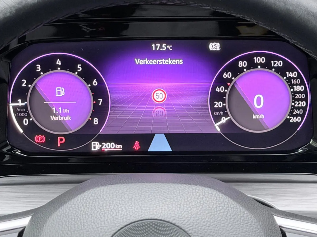 1.5 eTSI R-Line Pano/Memory/HuD
