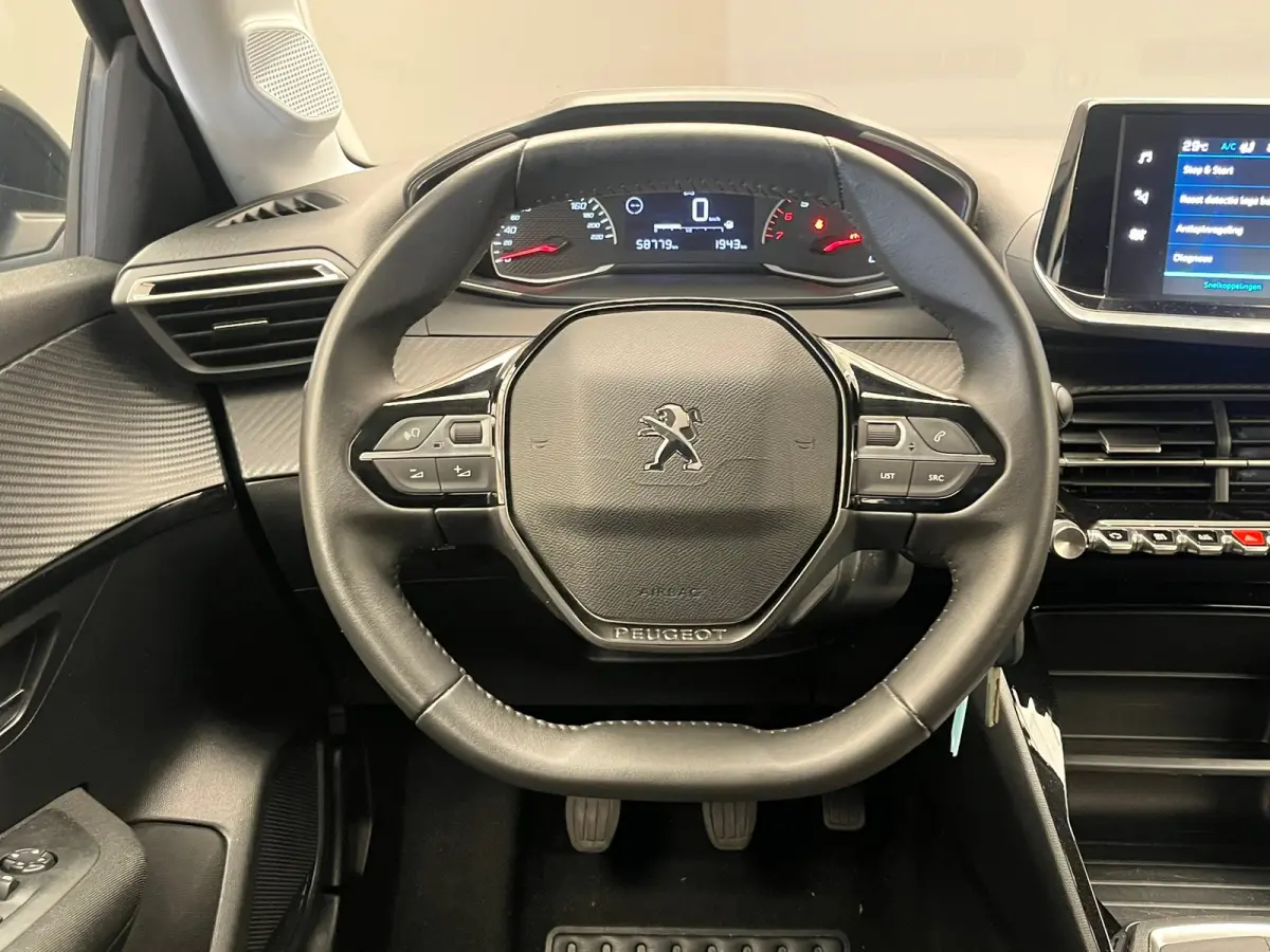 1.2 PureTech Active | Airco | Apple Carplay/Android Auto|telefoonintegratie premium | Centrale deurvergrendeling met afstandsbediening