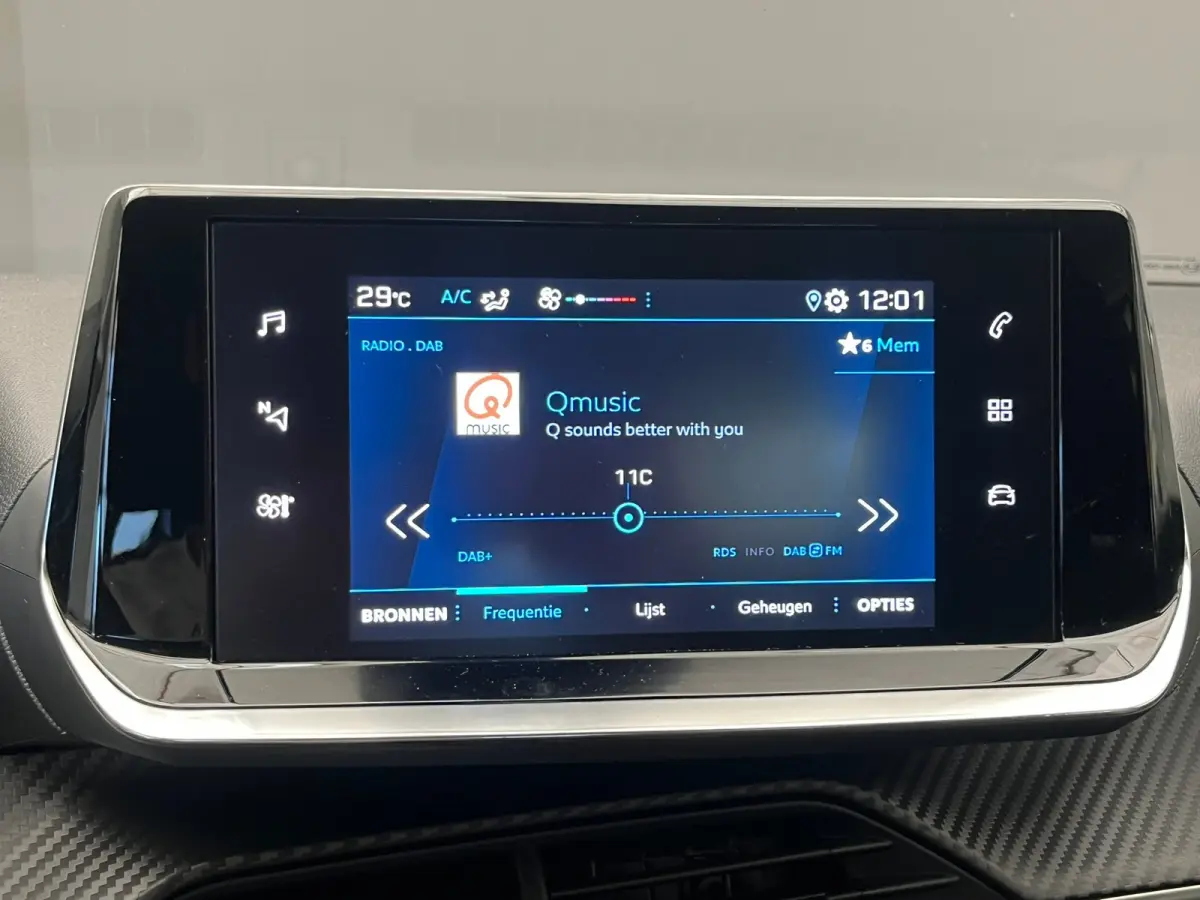 1.2 PureTech Active | Airco | Apple Carplay/Android Auto|telefoonintegratie premium | Centrale deurvergrendeling met afstandsbediening