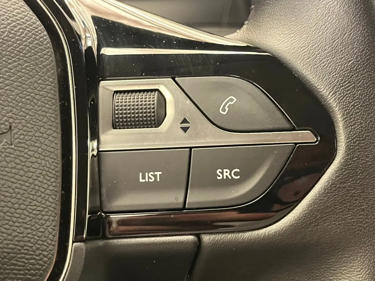 1.2 PureTech Active | Airco | Apple Carplay/Android Auto|telefoonintegratie premium | Centrale deurvergrendeling met afstandsbediening
