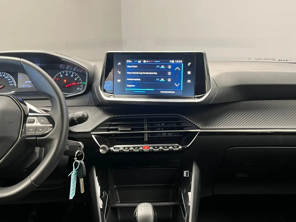 1.2 PureTech Active | Airco | Apple Carplay/Android Auto|telefoonintegratie premium | Centrale deurvergrendeling met afstandsbediening