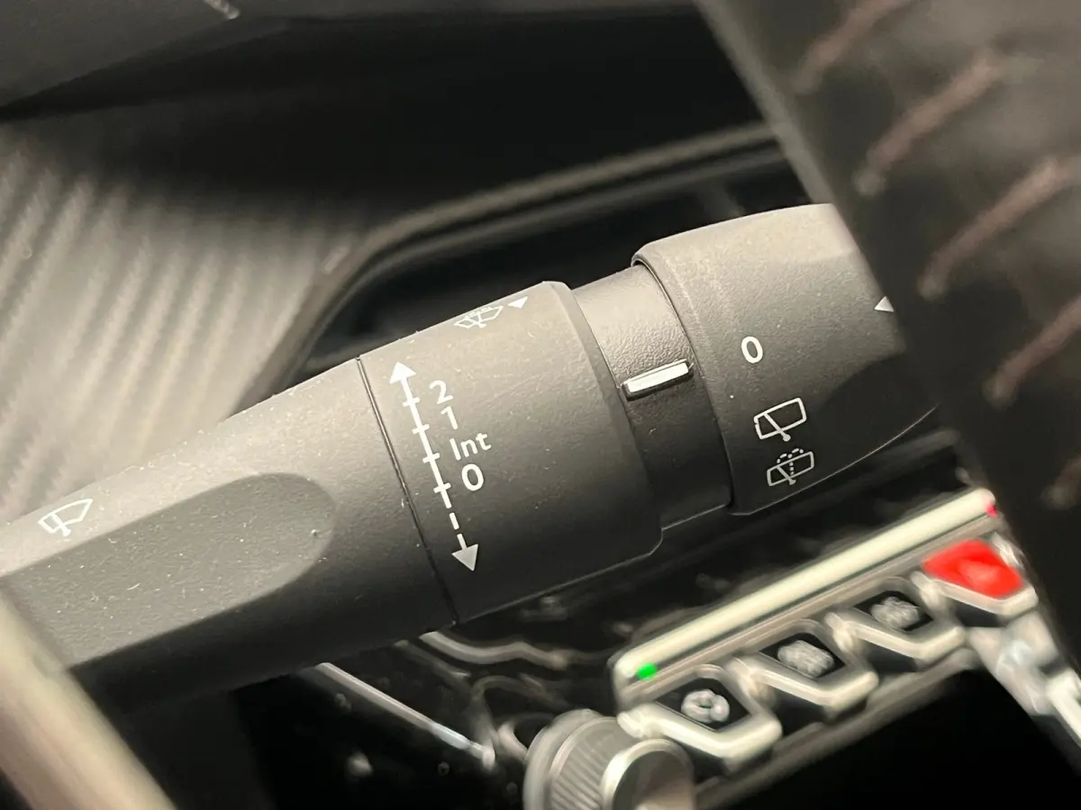 1.2 PureTech Active | Airco | Apple Carplay/Android Auto|telefoonintegratie premium | Centrale deurvergrendeling met afstandsbediening