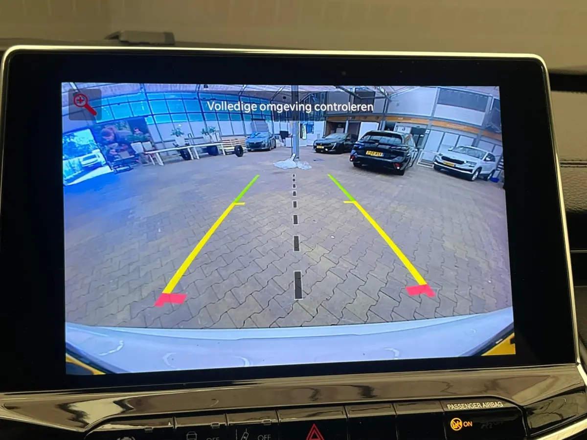 4xe 240 PLUG-IN HYBRID UPLAND AUTOMAAT | Achteruitrijcamera | Afwijkende dakkleur | Apple Carplay/Android Auto|telefoonintegratie premium