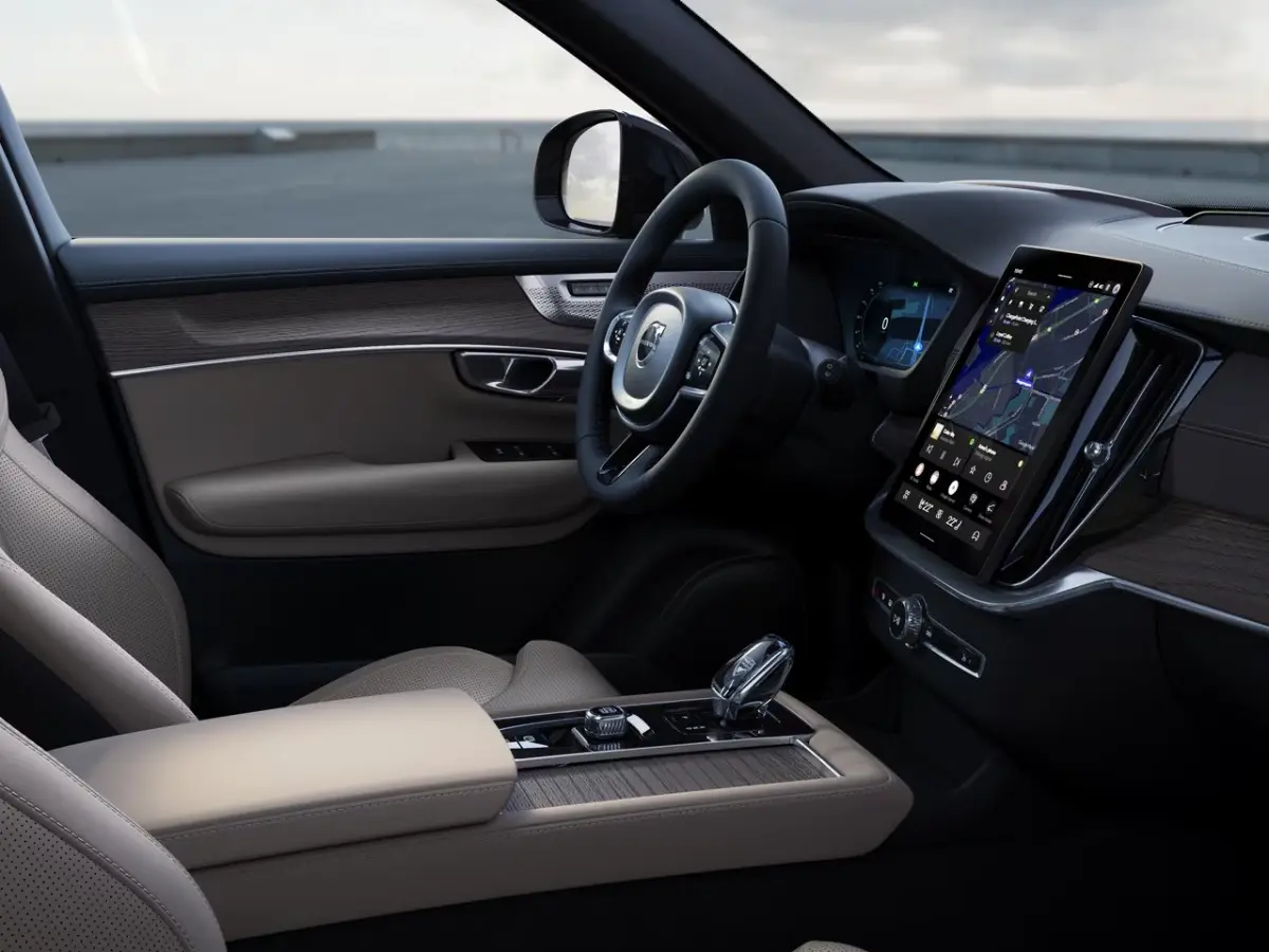 2.0 T8 Plug-in hybrid AWD Ultra Dark Exec. Ed. | 2 stoelen op derde rij | Achterbank verwarmd | Alarmsysteem