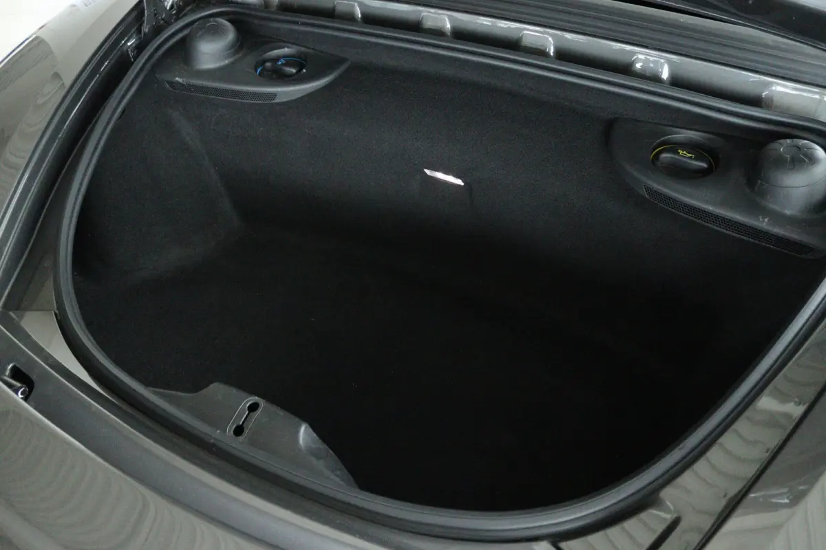 2.7 PDK | Eerste Eigenaar | NL-Auto | 20 Inch | Climate Control | PDC V/A | Leder |