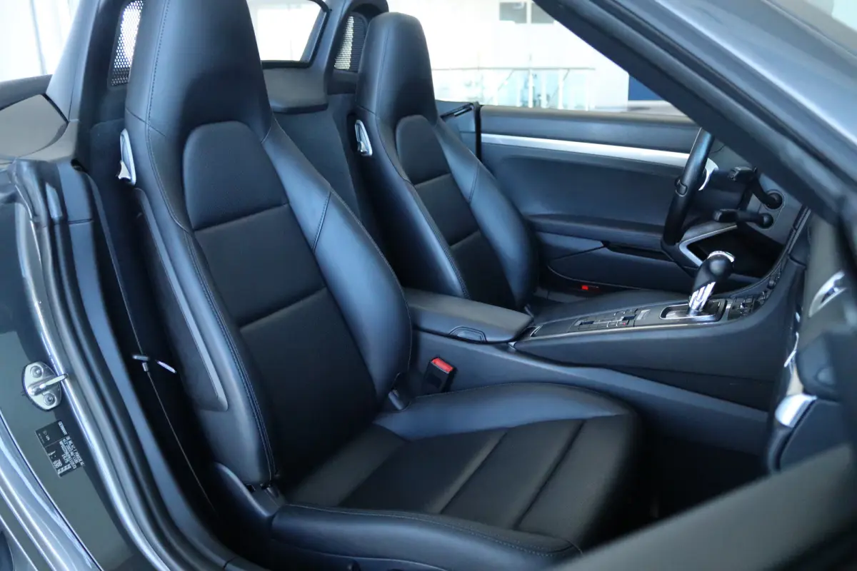 2.7 PDK | Eerste Eigenaar | NL-Auto | 20 Inch | Climate Control | PDC V/A | Leder |