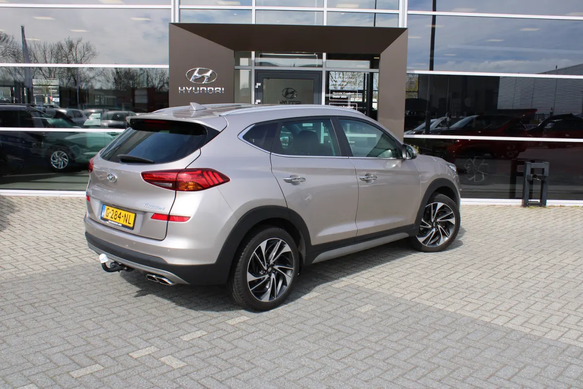 1.6 T-GDI Premium | Automaat | Stoelverwarming voor+achter | Adaptieve Cruise Control | Electrisch verstelbare bestuurderstoel | Trekhaak | Navigatie | | Achterbank in delen neerklapbaar | A