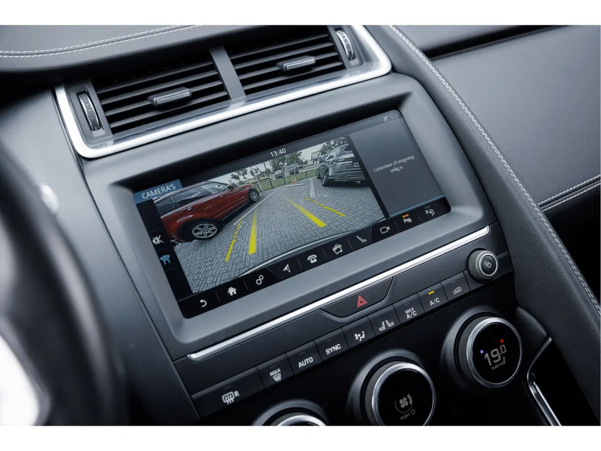 P250 AWD R-Dynamic S | Panoramadak | Elektr achterklep | Black Pack | Verwarmbare voorstoelen |