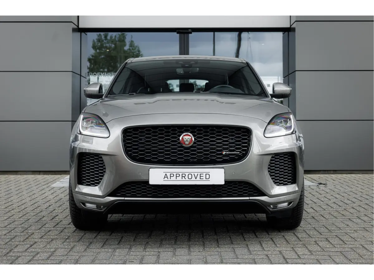 P250 AWD R-Dynamic S | Panoramadak | Elektr achterklep | Black Pack | Verwarmbare voorstoelen |