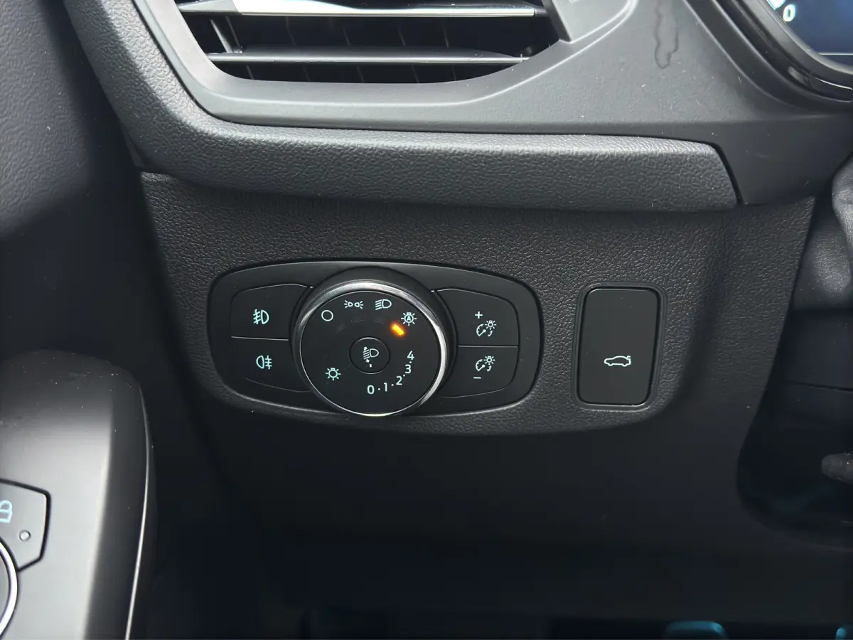 1.0 Hybrid ST Line X | Pano | Winter Pack | Adap. Cruise | Navigatie | Carplay
