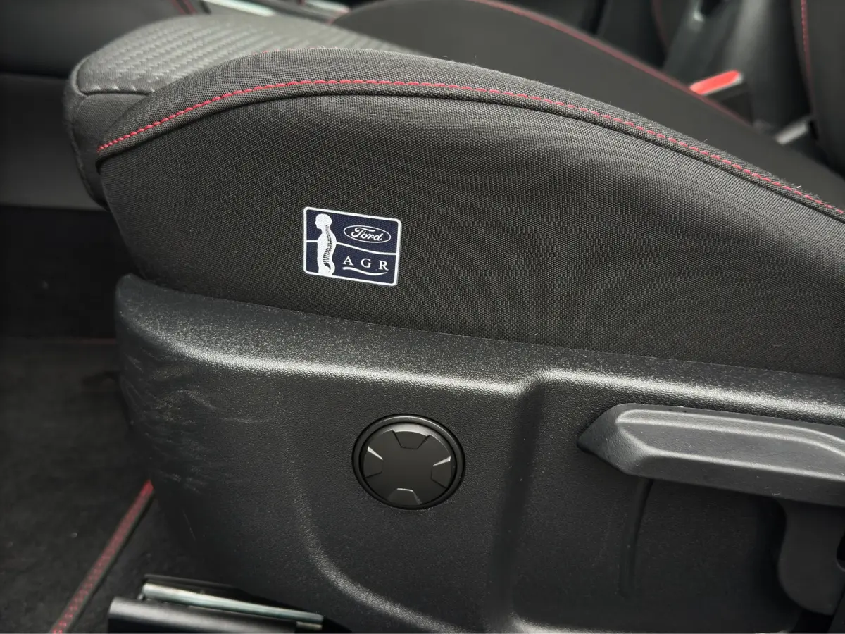1.0 Hybrid ST Line X | Pano | Winter Pack | Adap. Cruise | Navigatie | Carplay