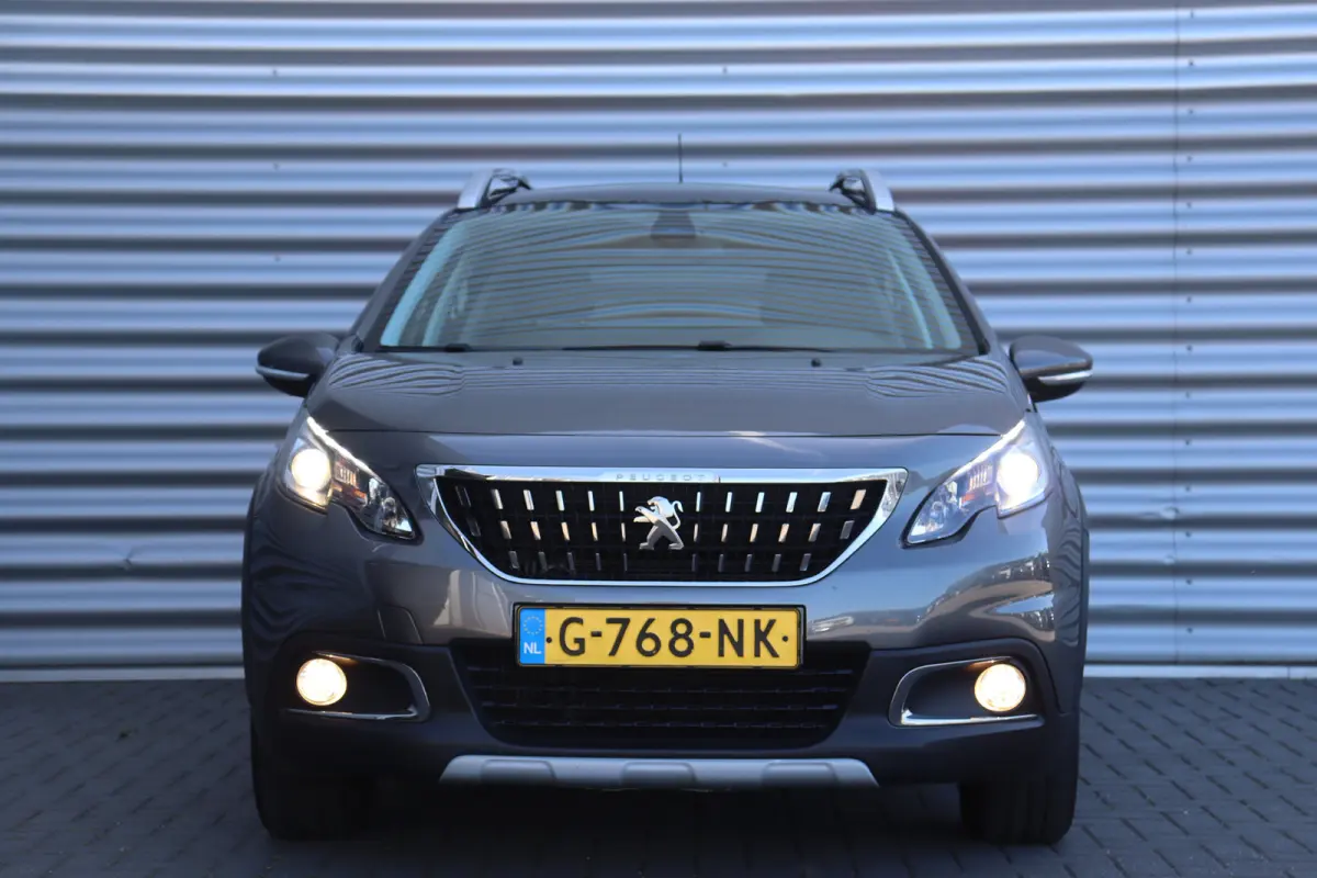 1.2 PURETECH 110PK ALLURE AUTOMAAT / NAVI / CLIMA / LED / PDC / 17" LMV / CAMERA / BLUETOOTH / CRUISECONTROL / 1E EIGENAAR / NIEUWSTAAT !!