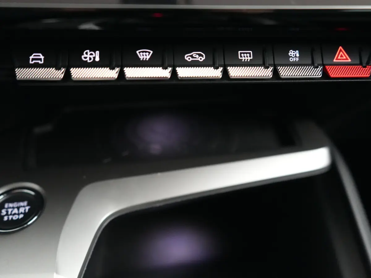 1.2 PureTech Allure | Achteruitrijcamera | Apple Carplay/Android Auto|telefoonintegratie premium | Cruise control adaptief