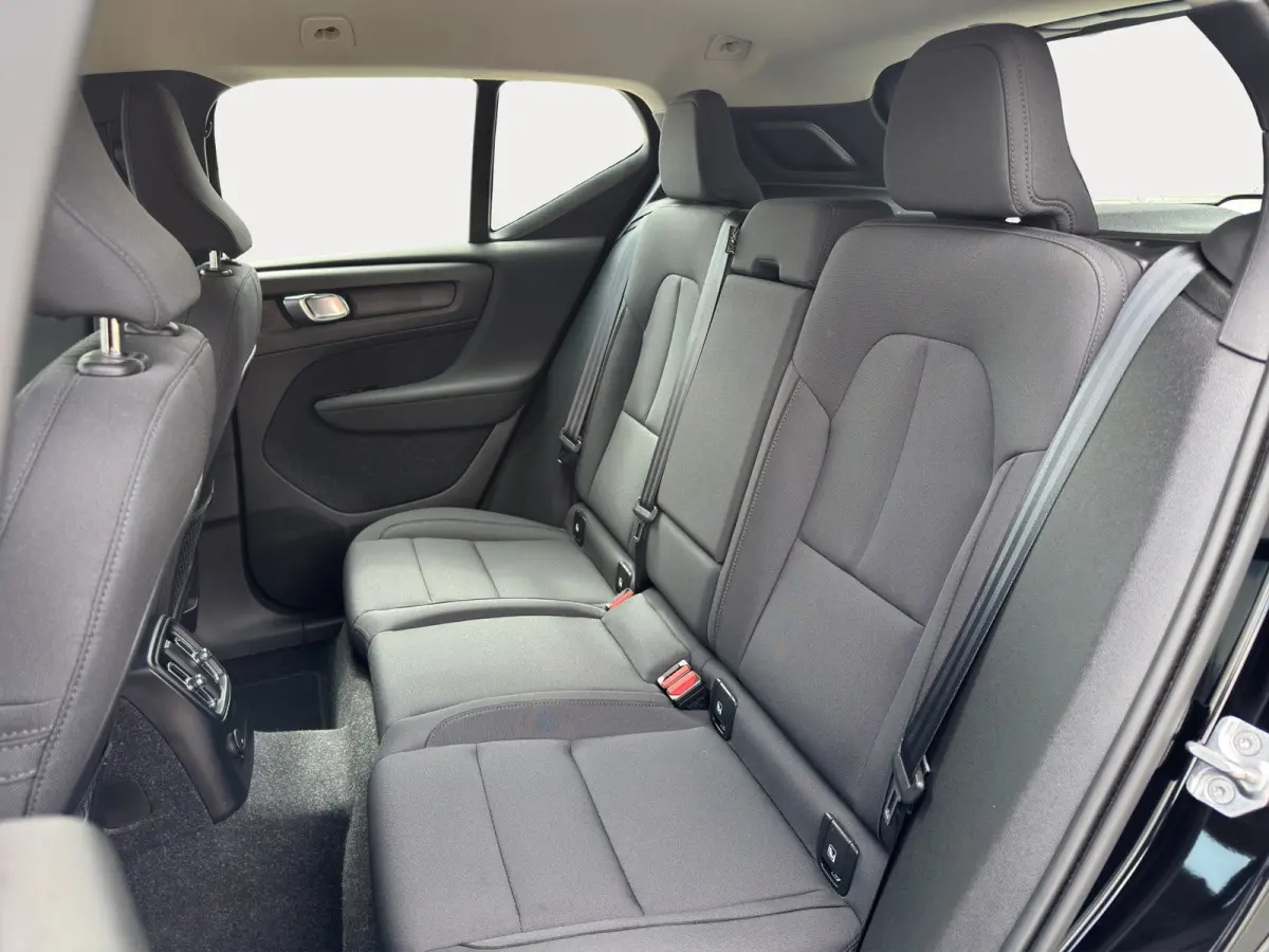 T4 Inscription Expression | Cruise control | Rijstrooksensor | Parkeersensoren voor en achter |