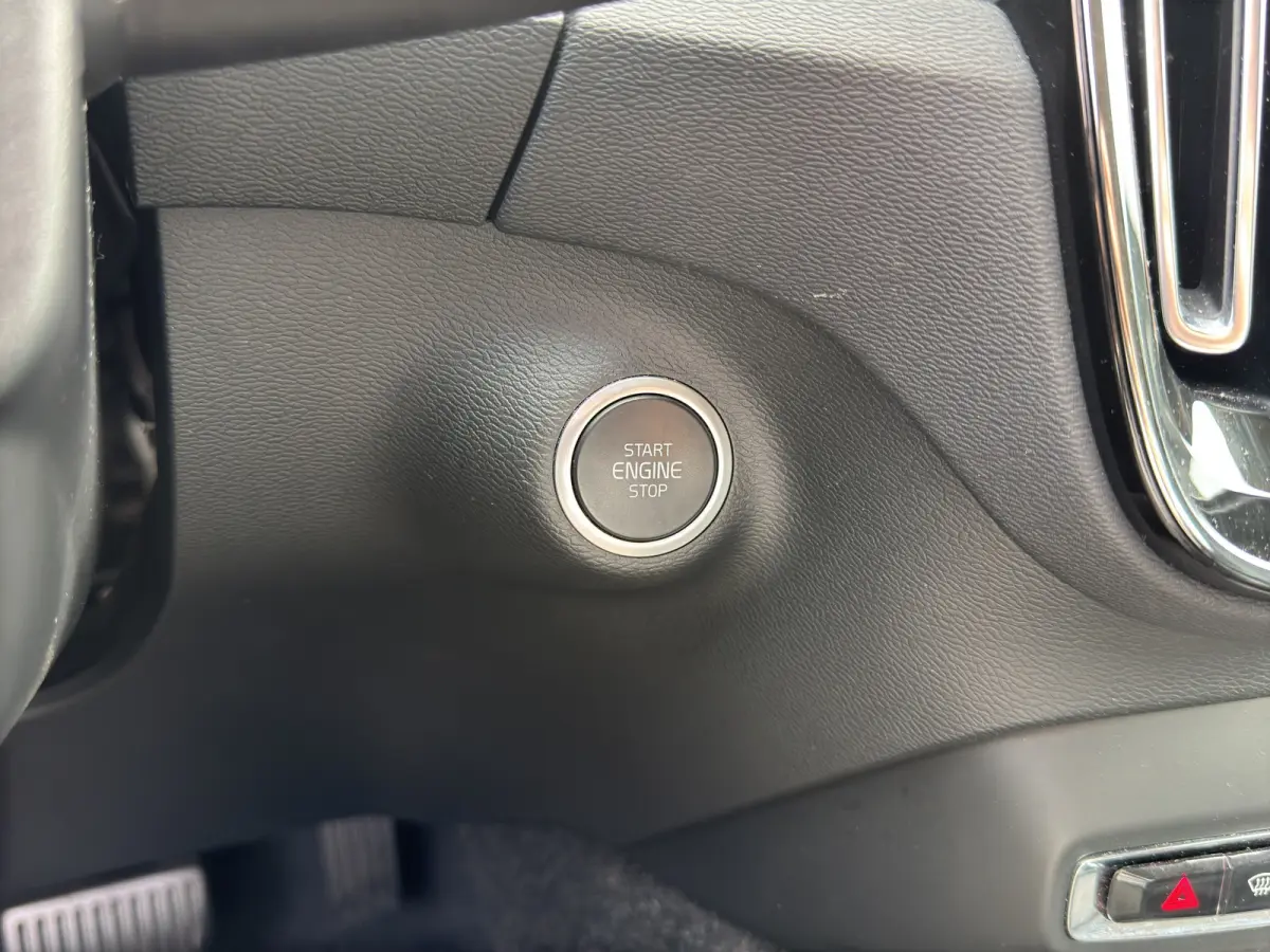T4 Inscription Expression | Cruise control | Rijstrooksensor | Parkeersensoren voor en achter |