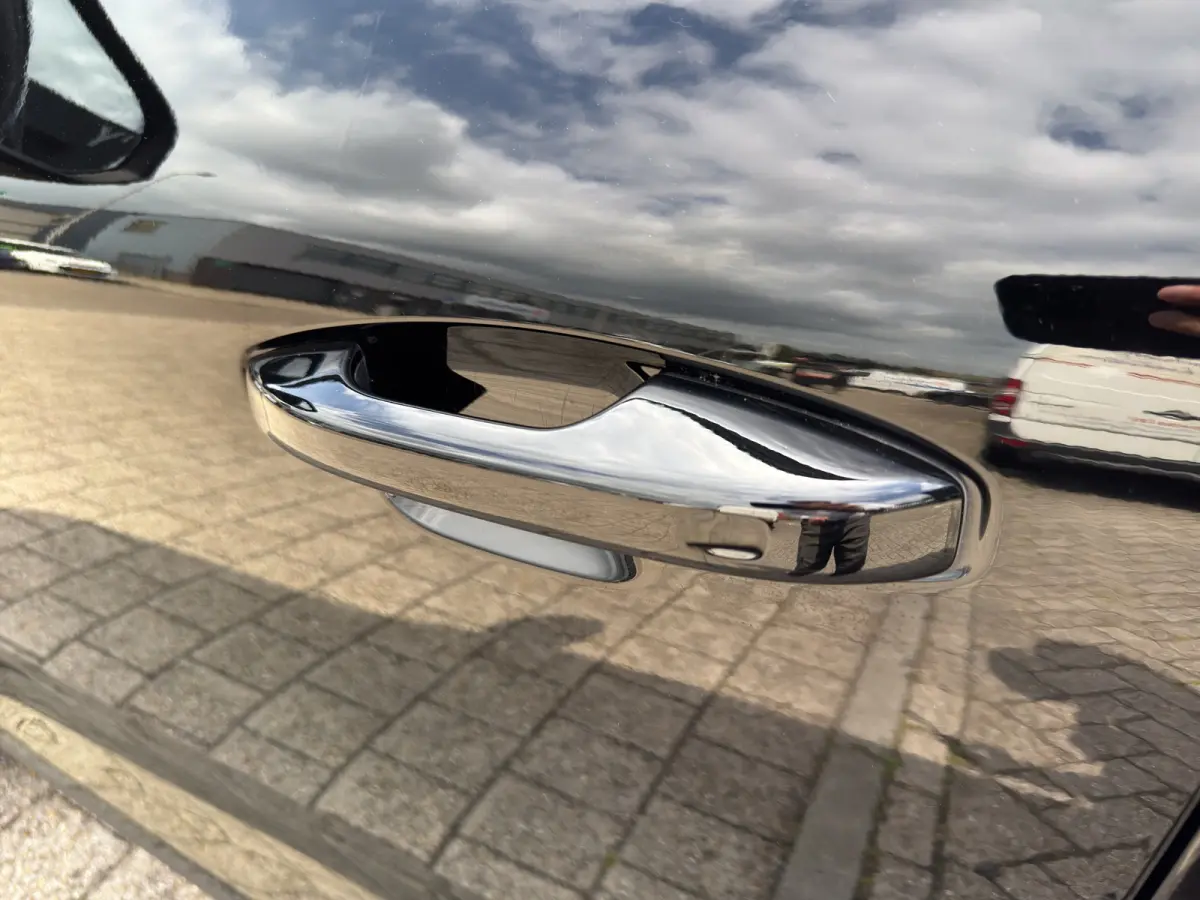 T4 Inscription Expression | Cruise control | Rijstrooksensor | Parkeersensoren voor en achter |