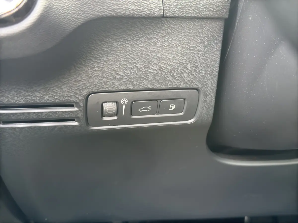 T4 Inscription Expression | Cruise control | Rijstrooksensor | Parkeersensoren voor en achter |