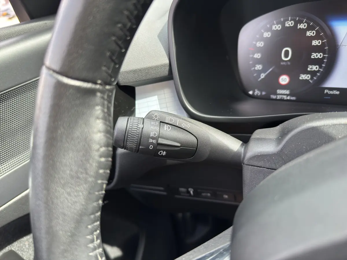 T4 Inscription Expression | Cruise control | Rijstrooksensor | Parkeersensoren voor en achter |