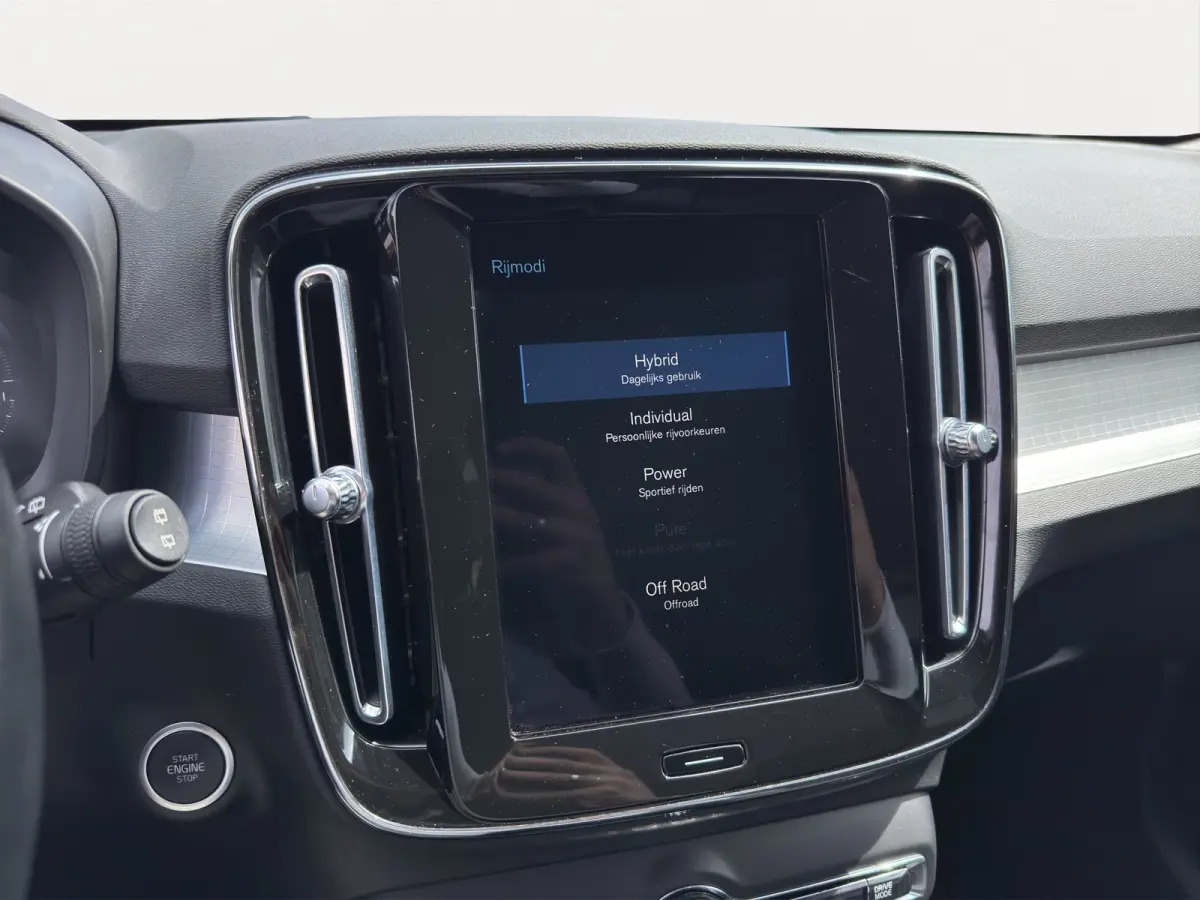 T4 Inscription Expression | Cruise control | Rijstrooksensor | Parkeersensoren voor en achter |