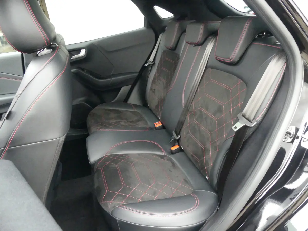 1.0 EcoBoost 125PK ST-Line X | PANORAMADAK | ADAPTIVE CRUISE | DODEHOEKDETECTIE | STOEL+STUUR+VOORRUITVERWARMING | ELEKTRISCHE ACHTERKLEP | CAMERA |
