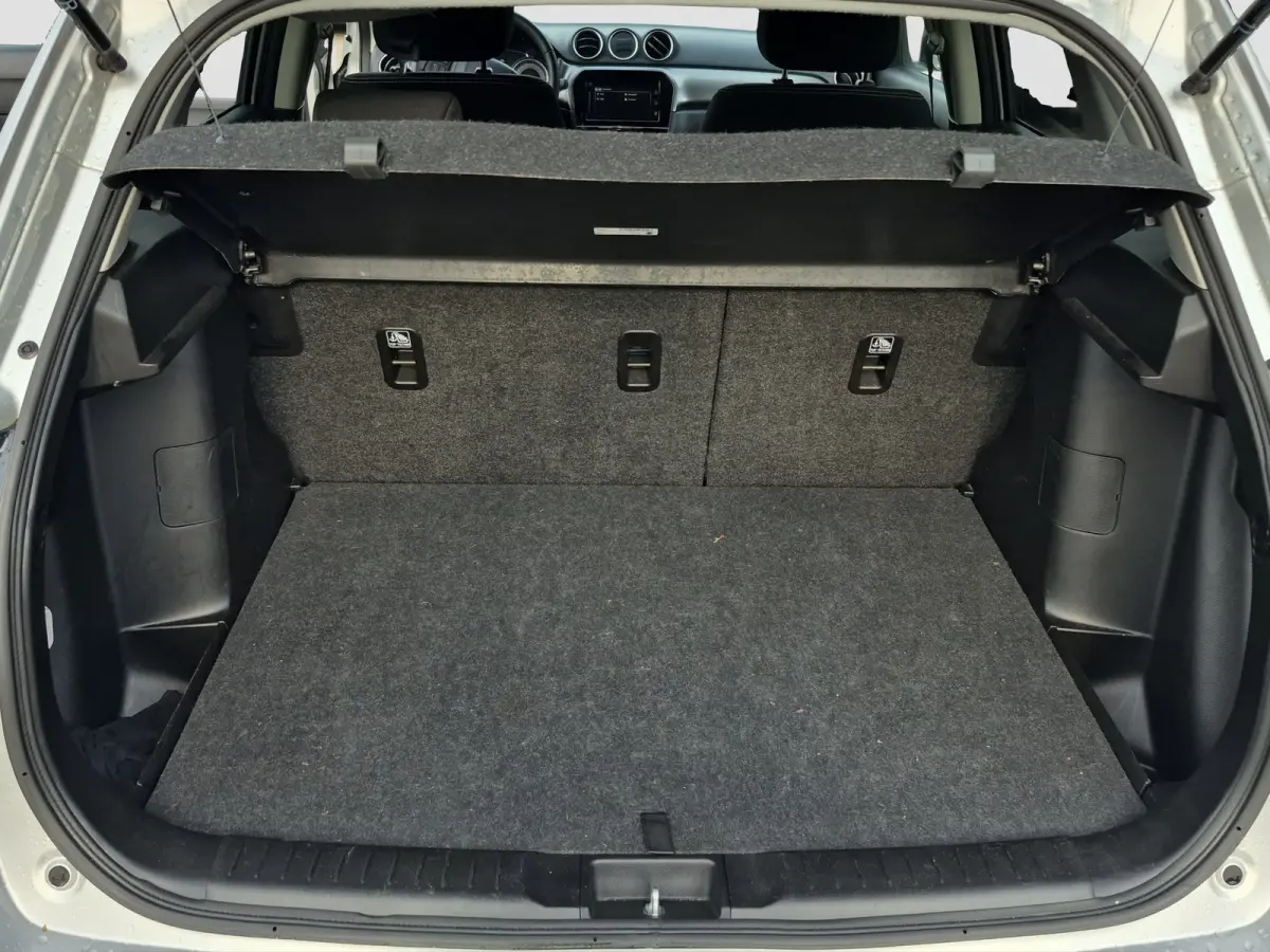 1.5 Hybrid Select Trekhaak | Stoelverwarming | Full LED | Keyless | Camera | Adaptive CC |