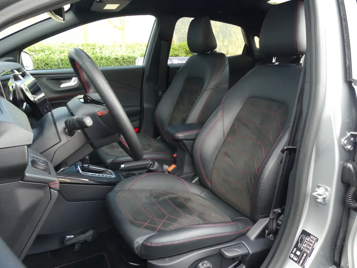 1.0 EcoBoost 125PK ST-Line X Automaat | ADAPTIVE CRUISE | DODEHOEKDETECTIE | PANORAMADAK | CAMERA | B&O AUDIO | STOEL+STUUR+VOORRUITVERWARMING |