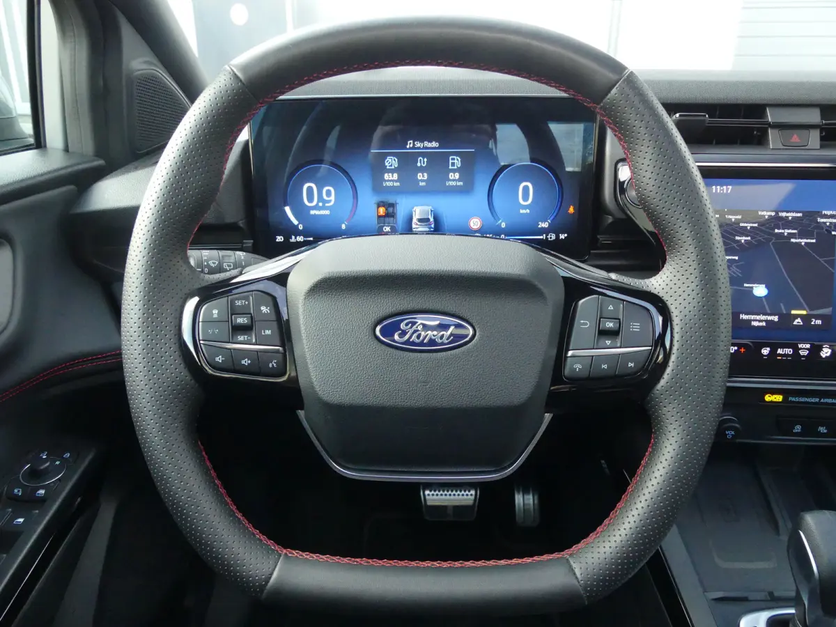 1.0 EcoBoost 125PK ST-Line X Automaat | ADAPTIVE CRUISE | DODEHOEKDETECTIE | PANORAMADAK | CAMERA | B&O AUDIO | STOEL+STUUR+VOORRUITVERWARMING |