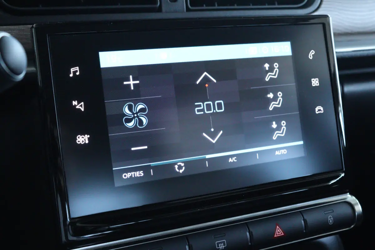1.2 83PK Max | Cruise Control | Stoelverwarming | Camera | Keyless | LED | Navi | Carplay | Comfortstoelen | 17 Inch |