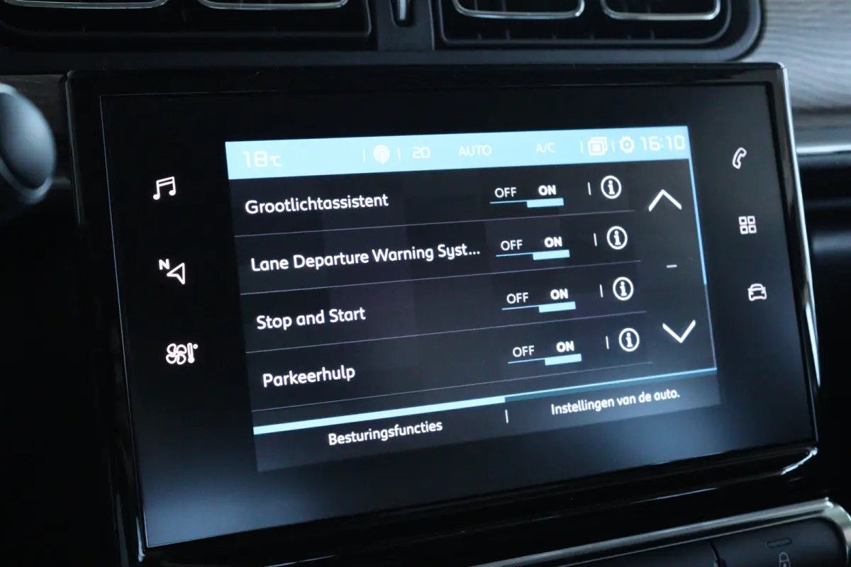1.2 83PK Max | Cruise Control | Stoelverwarming | Camera | Keyless | LED | Navi | Carplay | Comfortstoelen | 17 Inch |