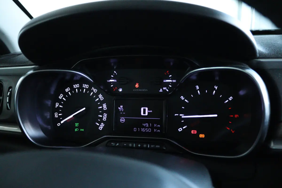 1.2 83PK Max | Cruise Control | Stoelverwarming | Camera | Keyless | LED | Navi | Carplay | Comfortstoelen | 17 Inch |