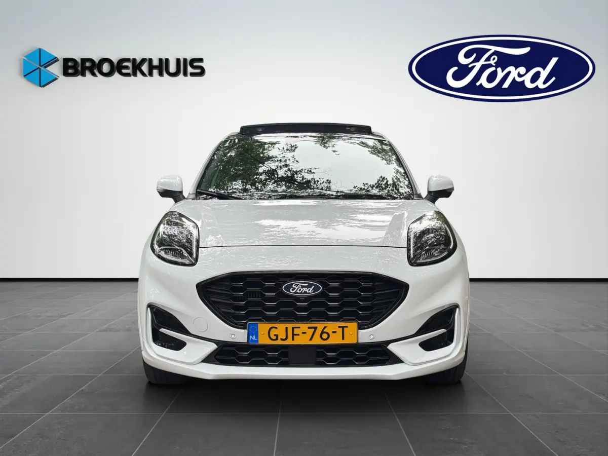 1.0 EcoBoost ST-Line X Automaat 125pk | Driver Assistance & Winter Pack | Pano dak |