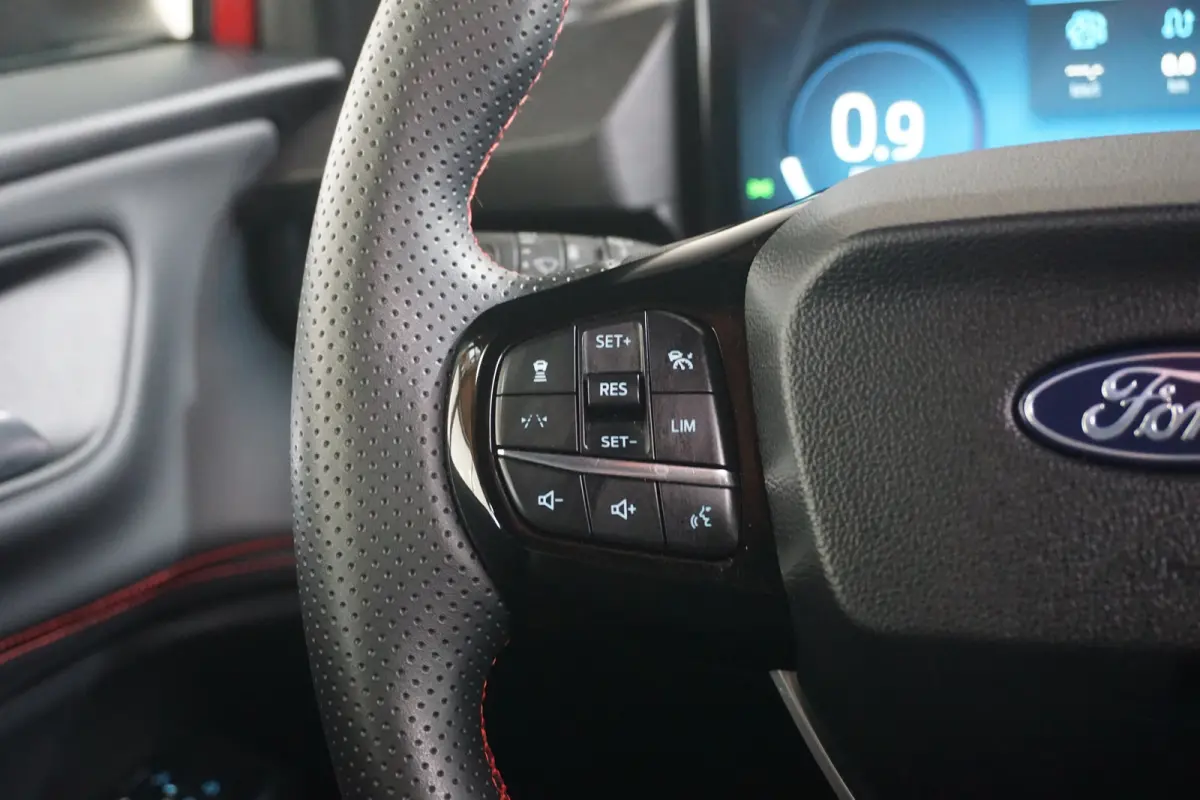 1.0 EcoBoost ST-Line X | Panoramadak | Driver Assistance Pack | Winter Pack | Matrix LED |