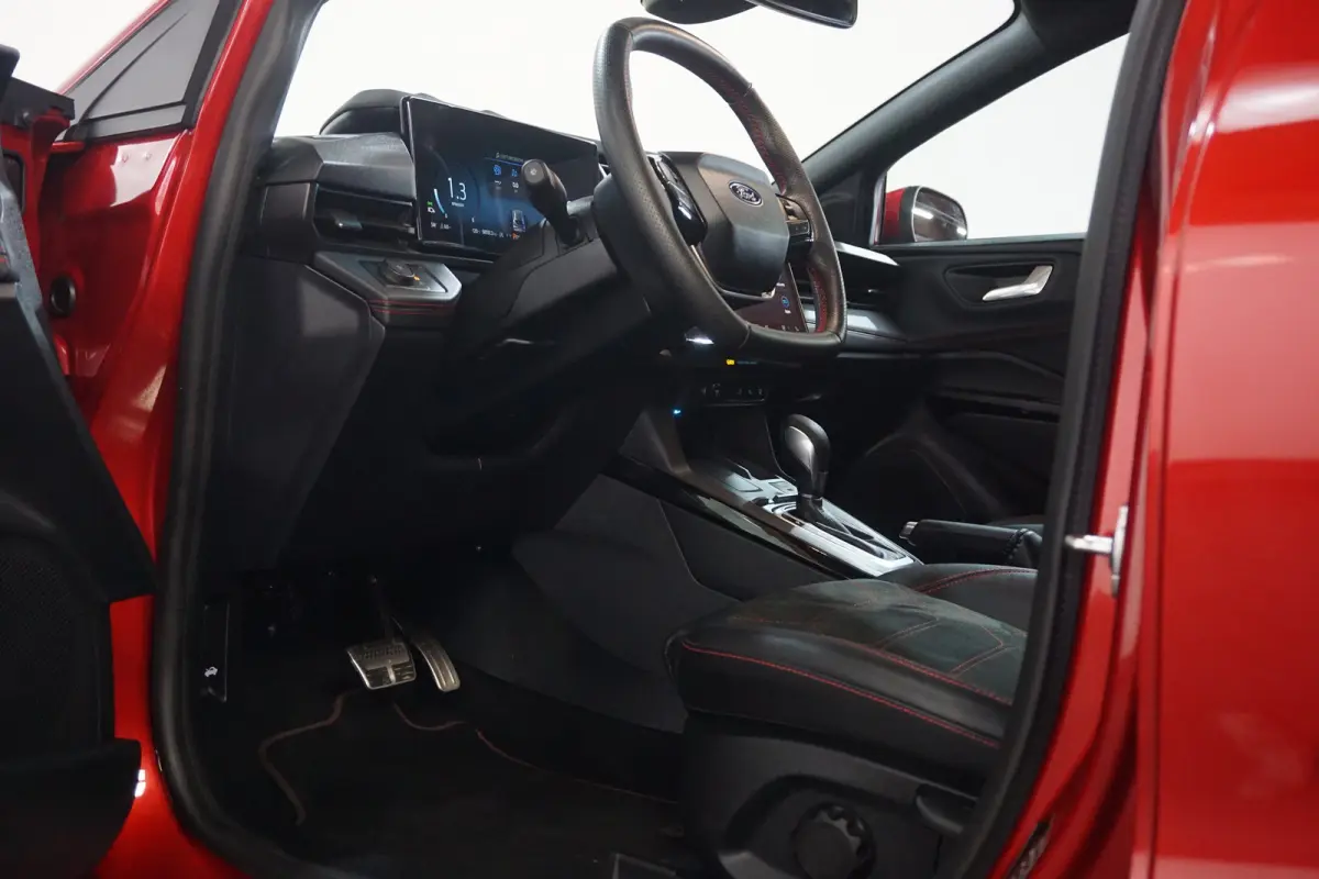 1.0 EcoBoost ST-Line X | Panoramadak | Driver Assistance Pack | Winter Pack | Matrix LED |
