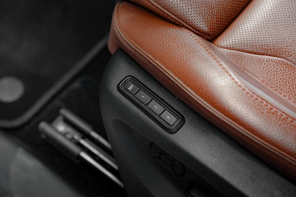 1.5 TSI 204 PK PHEV Business Edition Achteruitrijcamera | Adaptive cruise control | Keyless entry | Dodehoekdetectie | Carplay