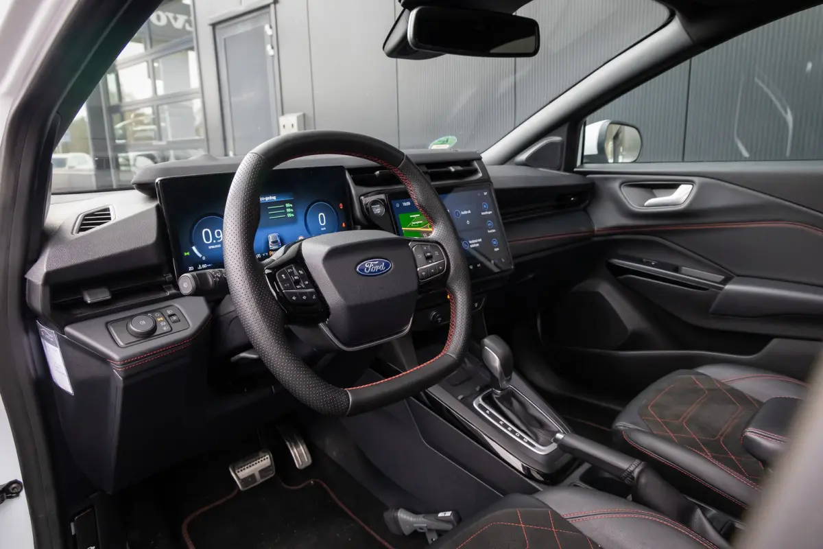 1.0 EcoBoost ST-Line X | Automaat | Panoramadak | Full LED | Adaptive Cruise | BLIS | 360 camera | B&O Audio | Elec. achterklep