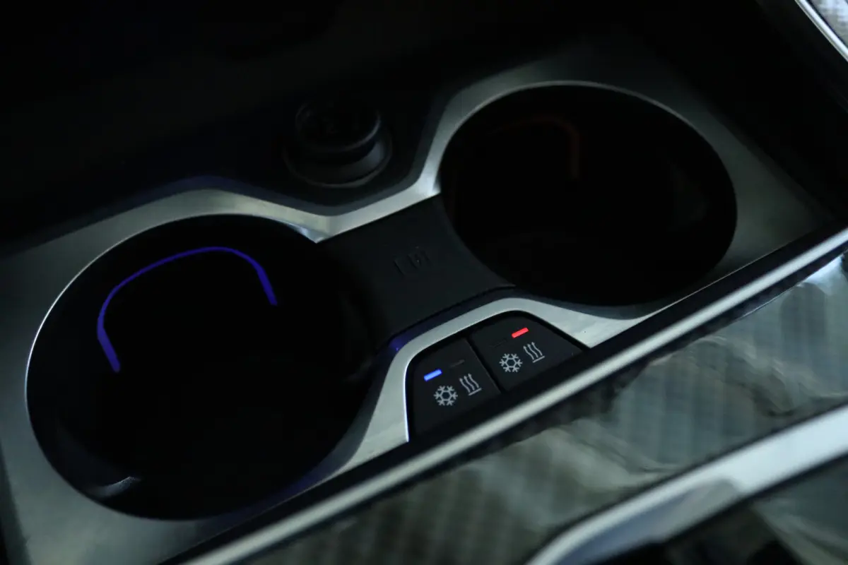 xDrive50e M-Sport Pro | Adapt. Cruise | Competition Stoelen | Carbon | Massage | Softclose | 4-wielsturing | Trekhaak | Pano | Harman & Kardon | HUD