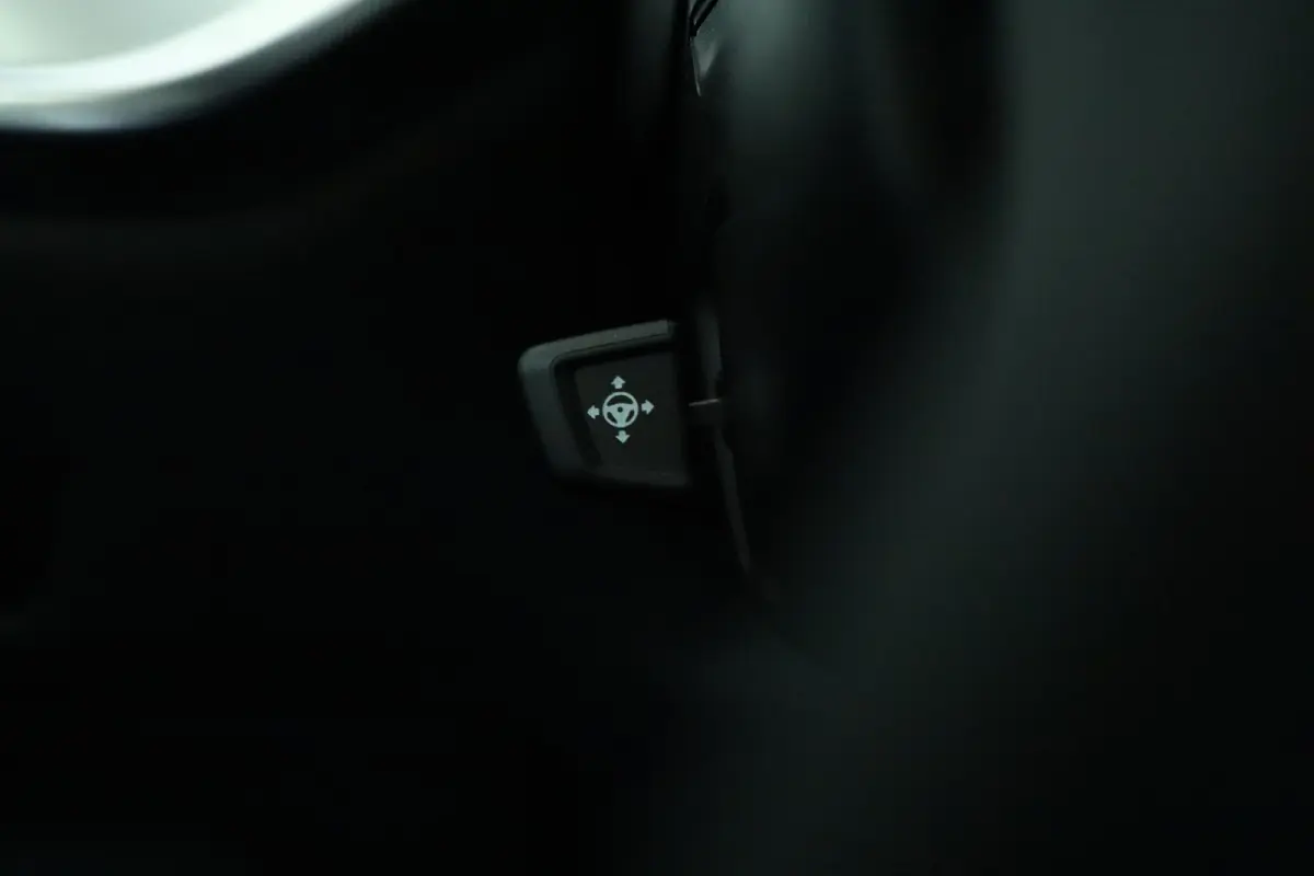 xDrive50e M-Sport Pro | Adapt. Cruise | Competition Stoelen | Carbon | Massage | Softclose | 4-wielsturing | Trekhaak | Pano | Harman & Kardon | HUD