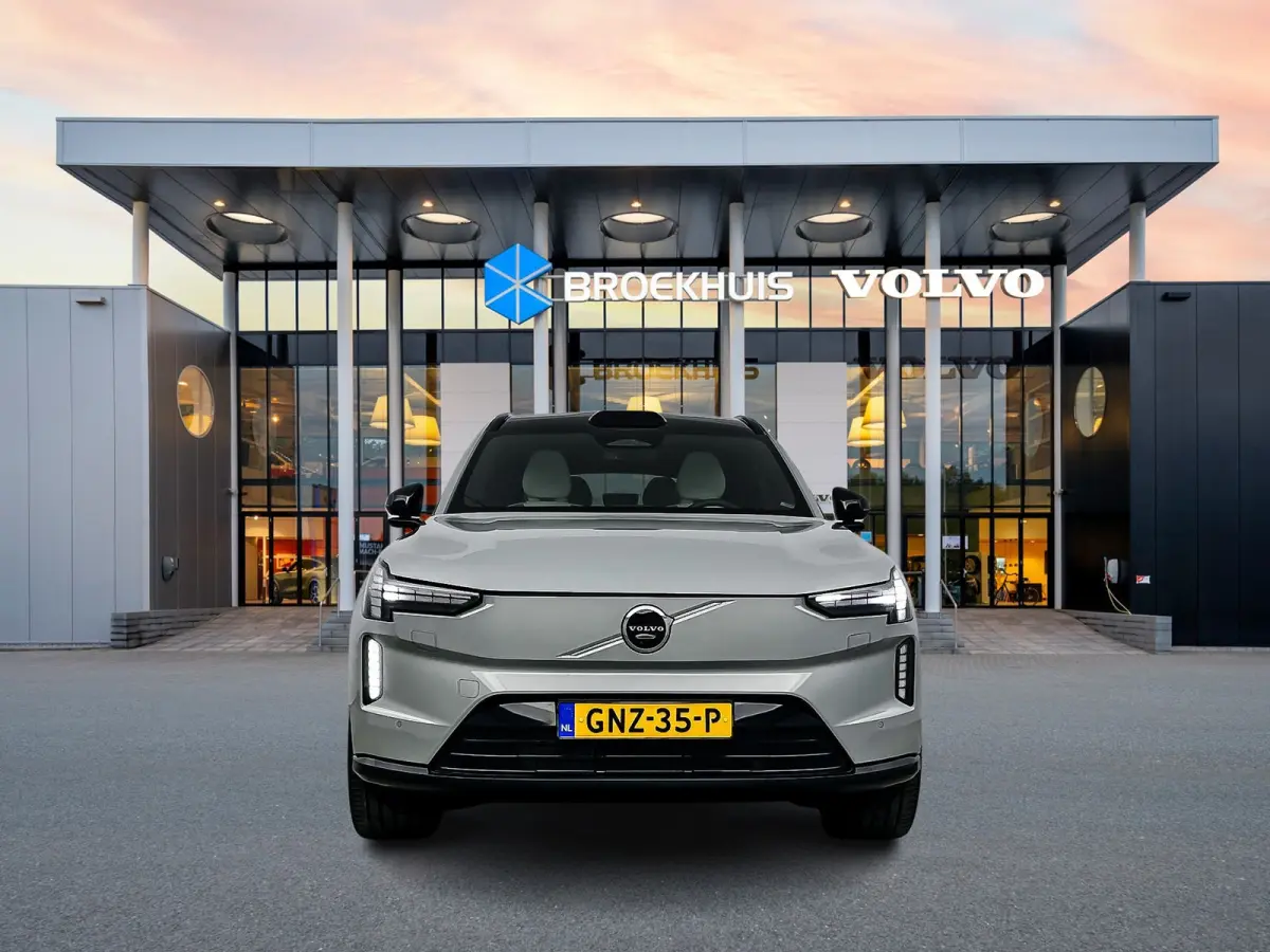 Twin Motor Performance Ultra 111kWh | NEW Core Computer | 22" | Luchtvering | Pilot Assist Pack | Trekhaak | Climate Pack | Getint glas | Massage stoelen | Head-up | Bose Audio | Matrix LED 