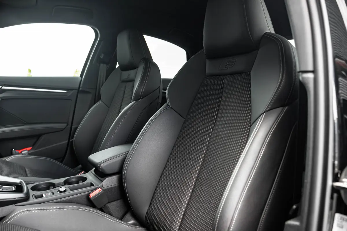 30 TFSI S edition | Apple Carplay/Android Auto|telefoonintegratie premium | Extra getint glas | LED achterlichten