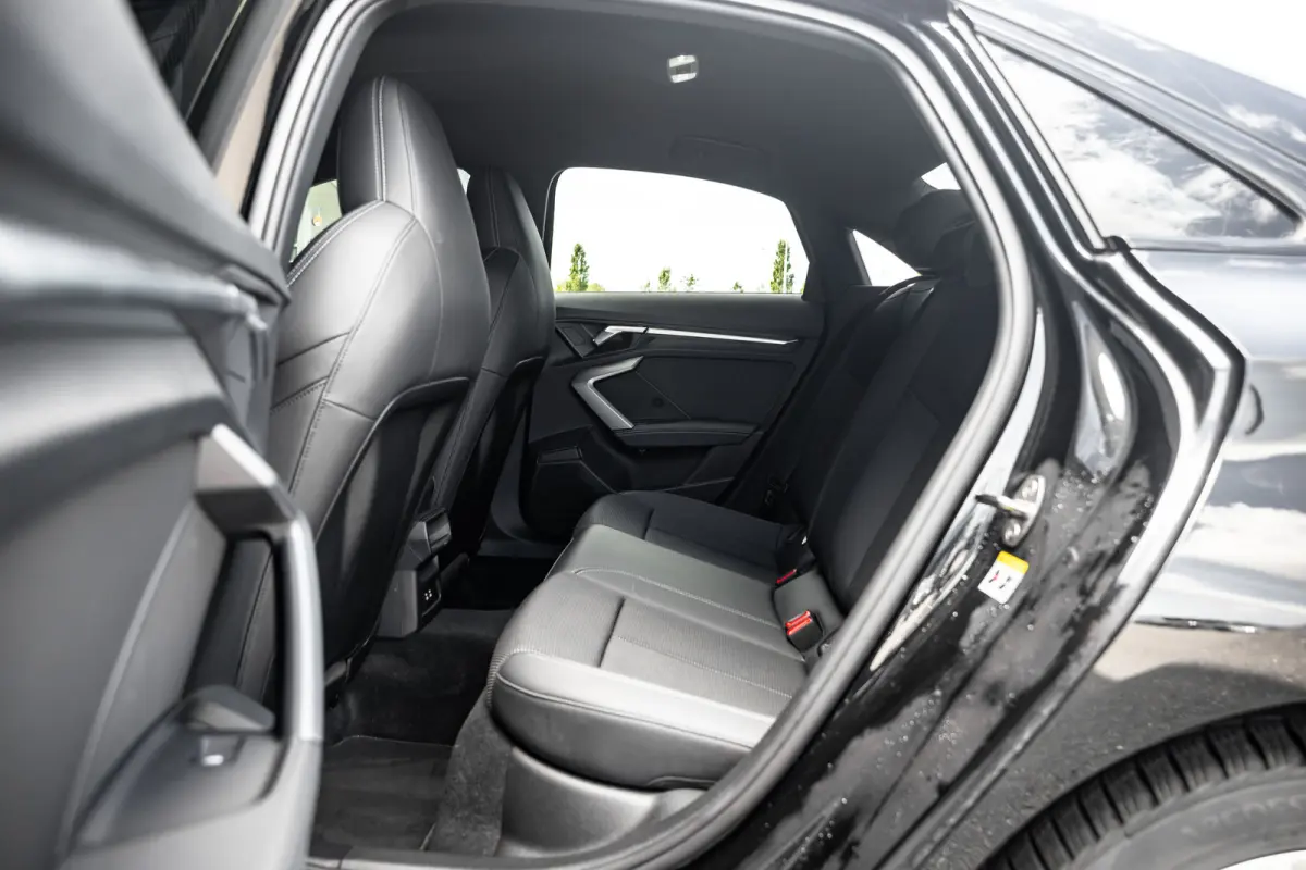 30 TFSI S edition | Apple Carplay/Android Auto|telefoonintegratie premium | Extra getint glas | LED achterlichten