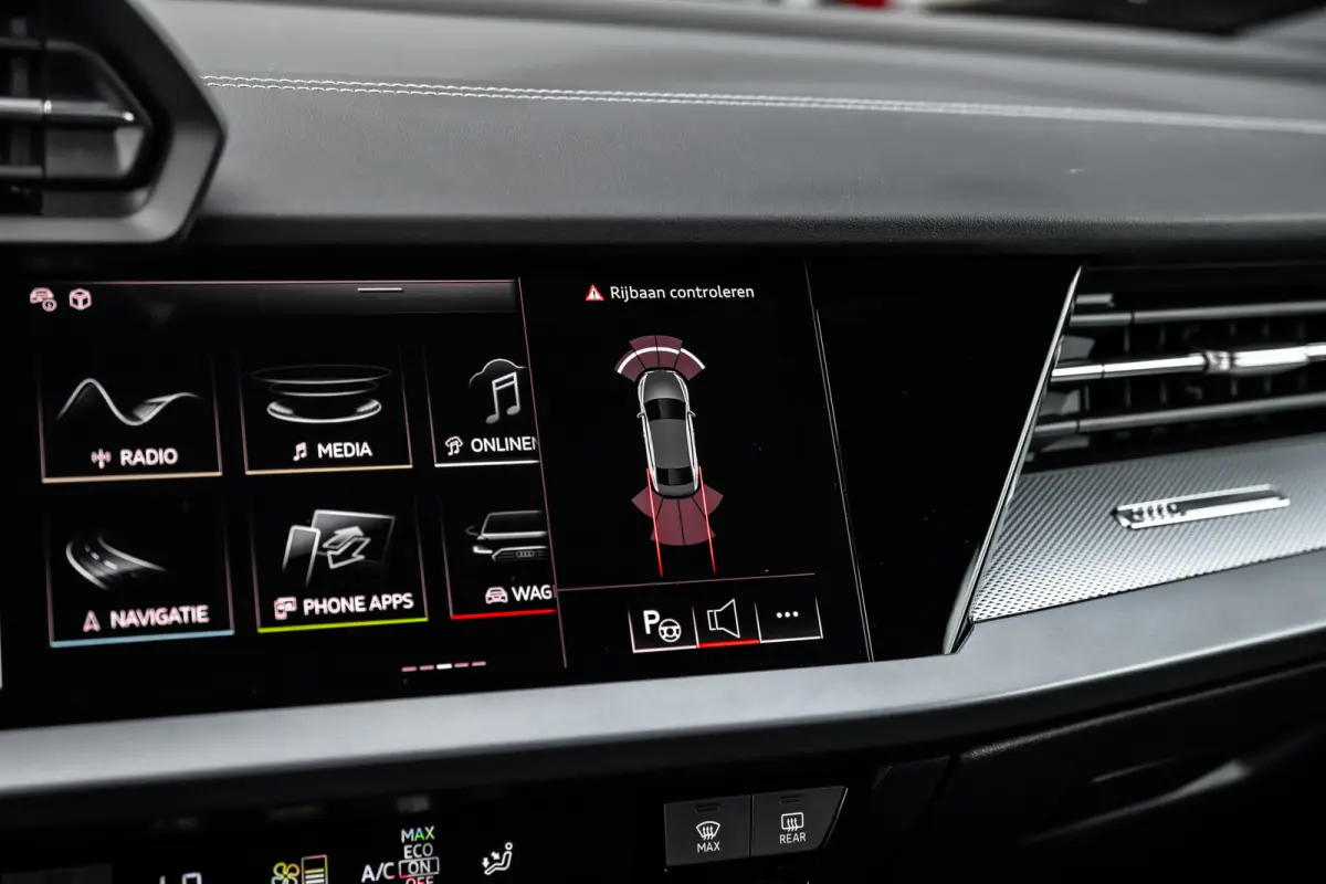 30 TFSI S edition | Apple Carplay/Android Auto|telefoonintegratie premium | Extra getint glas | LED achterlichten