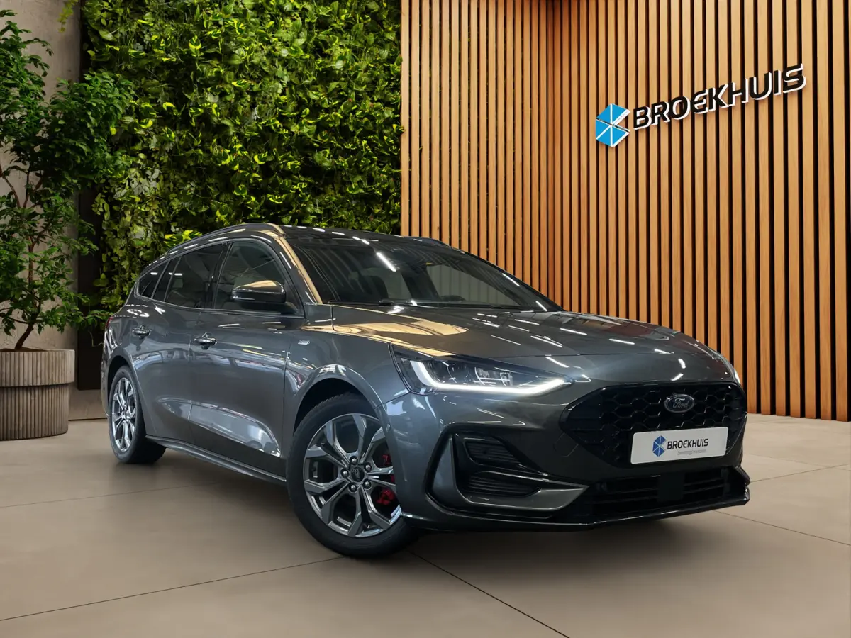 1.0 EcoBoost Hybrid ST Line X | Panorama dak | Adapt. Cruise | B&O | Apple Carplay | AGR-Stoelen | Stoel-stuurverw. | 17''