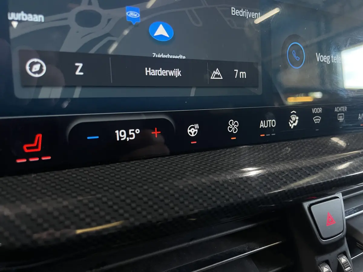 1.0 EcoBoost Hybrid ST Line X | Panorama dak | Adapt. Cruise | B&O | Apple Carplay | AGR-Stoelen | Stoel-stuurverw. | 17''