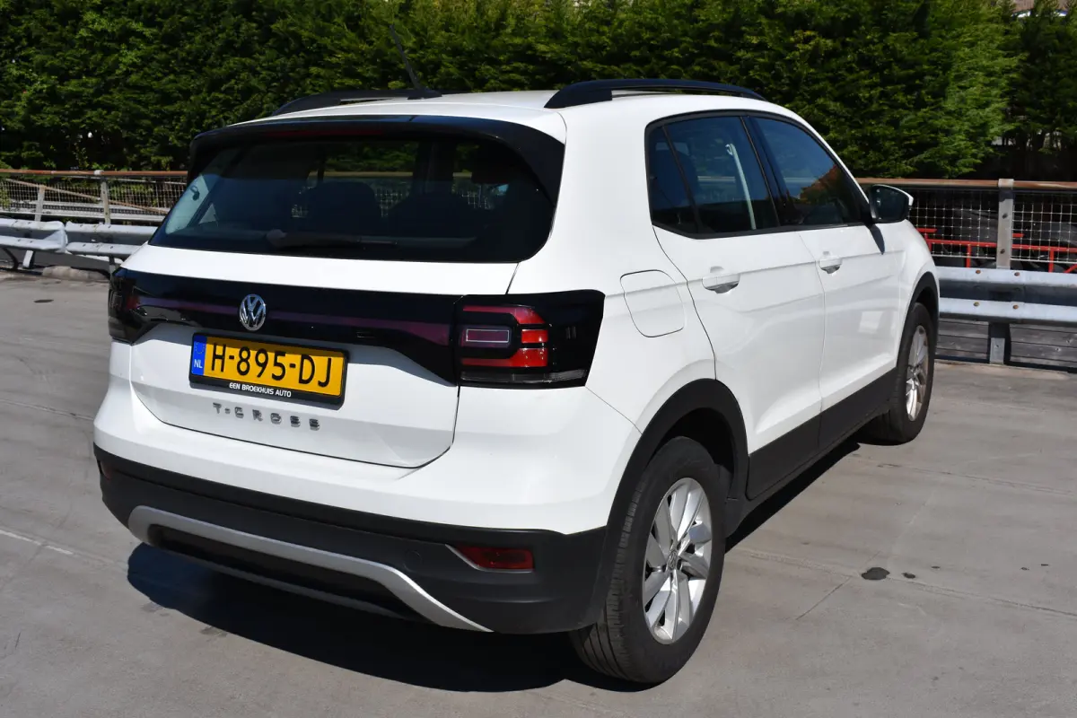 1.0 TSI 95PK Life | ADAPT. CRUISE | AIRCO | LED | BLUETOOTH