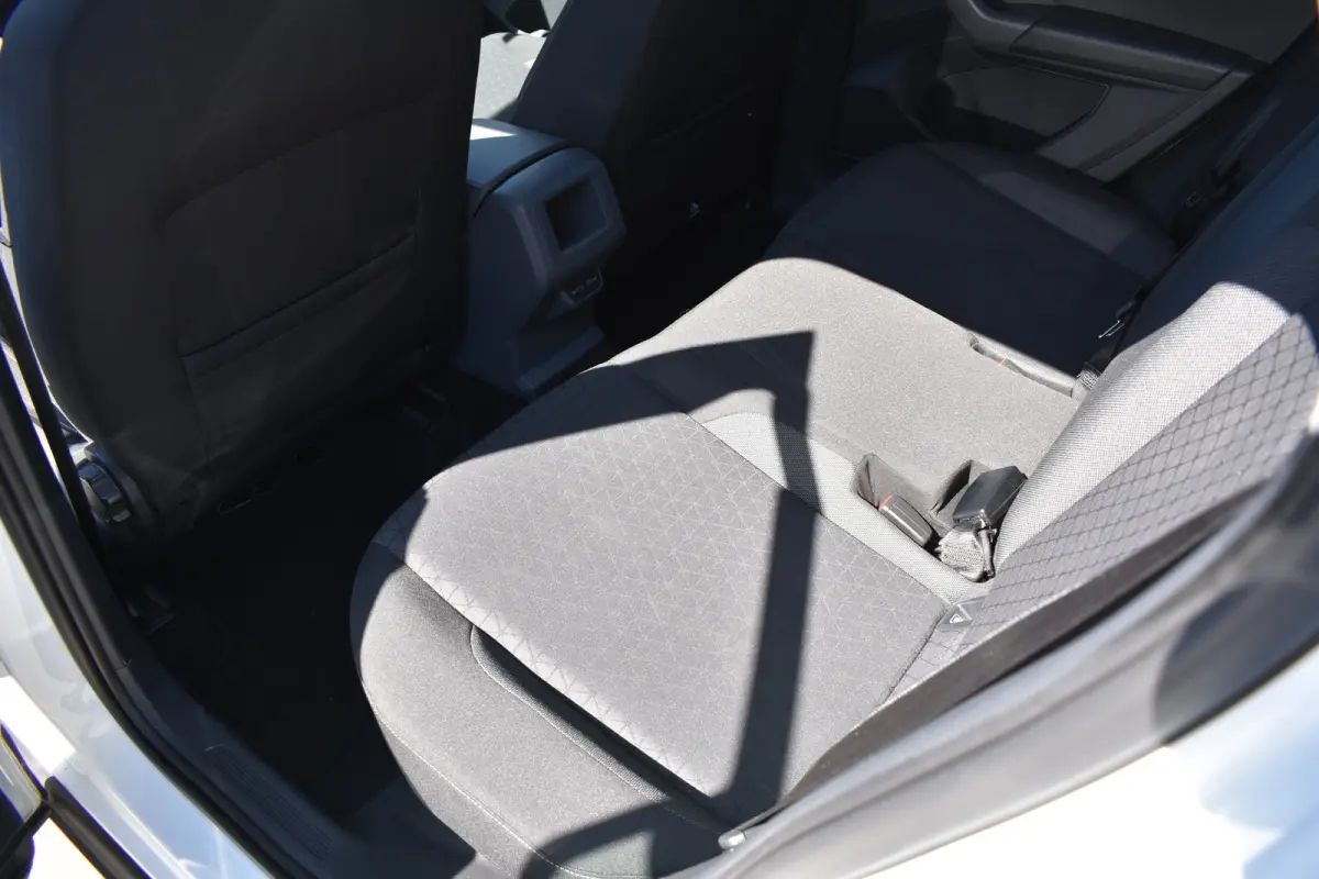 1.0 TSI 95PK Life | ADAPT. CRUISE | AIRCO | LED | BLUETOOTH