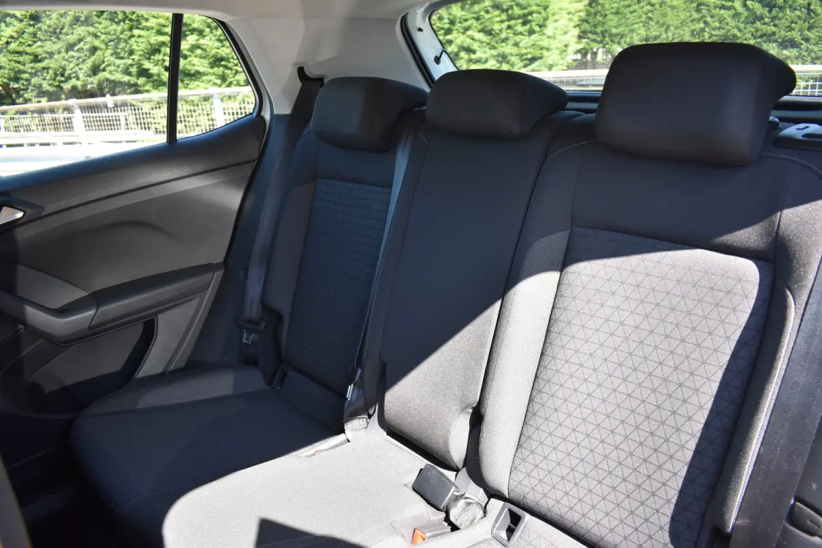 1.0 TSI 95PK Life | ADAPT. CRUISE | AIRCO | LED | BLUETOOTH