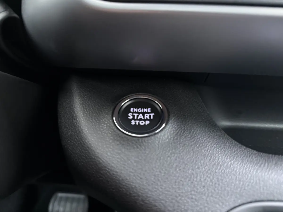 1.2 e-Hybrid Summit | Achteruitrijcamera | Airco (automatisch) | Apple Carplay/Android Auto|telefoonintegratie premium