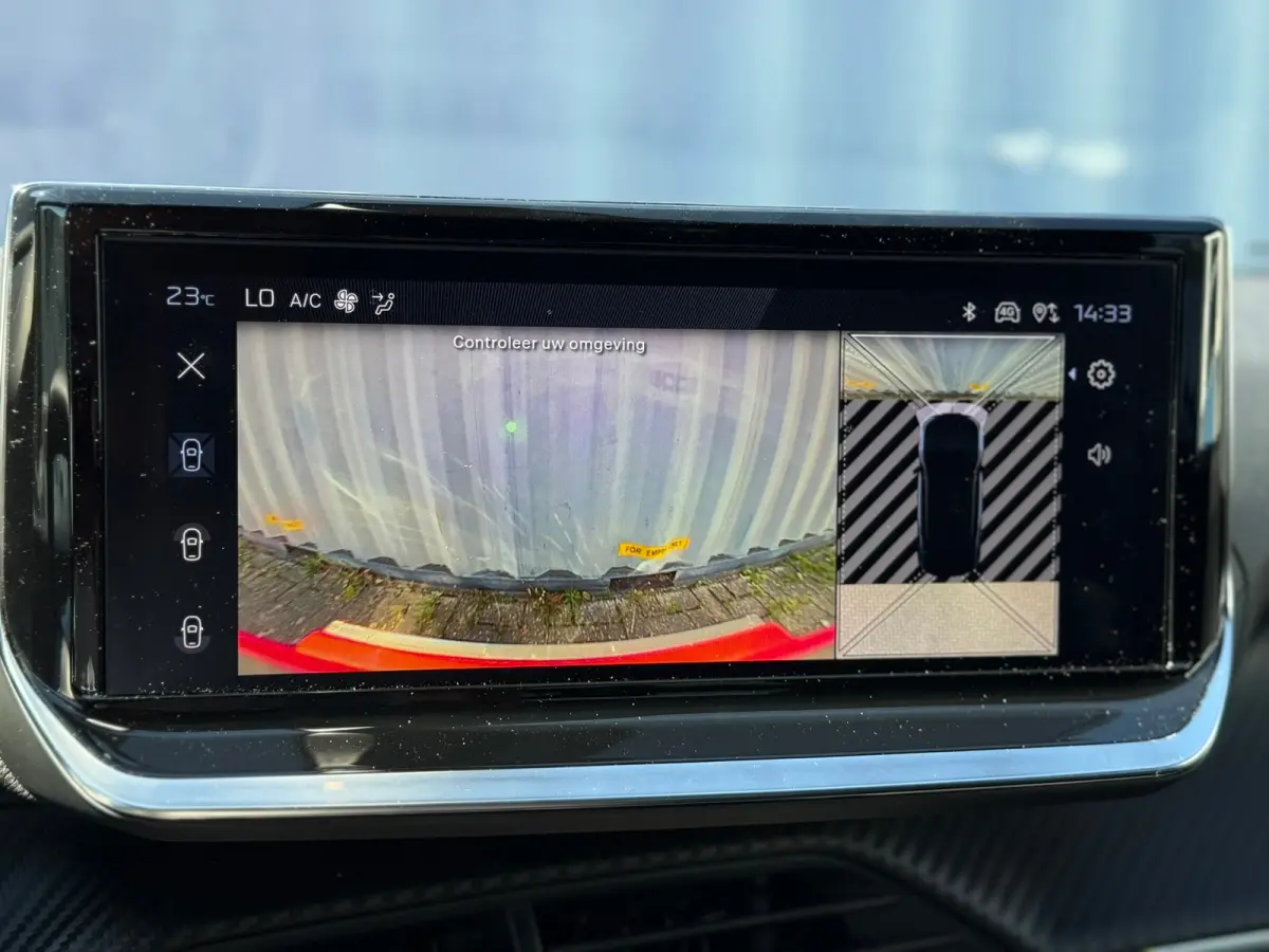 1.2 Hybrid 145 Allure 360 camera | Keyless | Adaptive cruise control | Apple carplay & Android auto