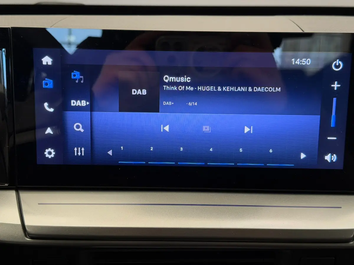 Edition 44 kWh Stuur & Stoelverwarming | Airco | Cruise | Digitaal Dashboard | 16" Lichtmetaal | Carplay | DAB | Parkeersensoren Achter | Airco | Cruise control | Hill hold functie